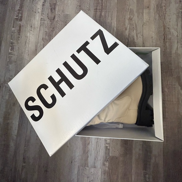 Schutz Kendy lug sole boots - Picture 4 of 12